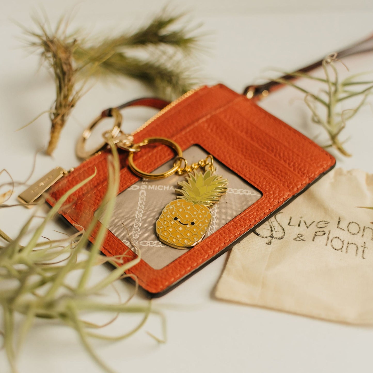 Keychain, Cute Keychain, Cute Keychain for Car Keys, Keychain for Women, Keychain Cute, Key Chain, Cute Gifts for Women, Gifts for Women, hawaiian plants, hawaiian gifts, plant parent, plant lover, aloha, aloha gift, pineapple, pineapple gift, pineapple gifts